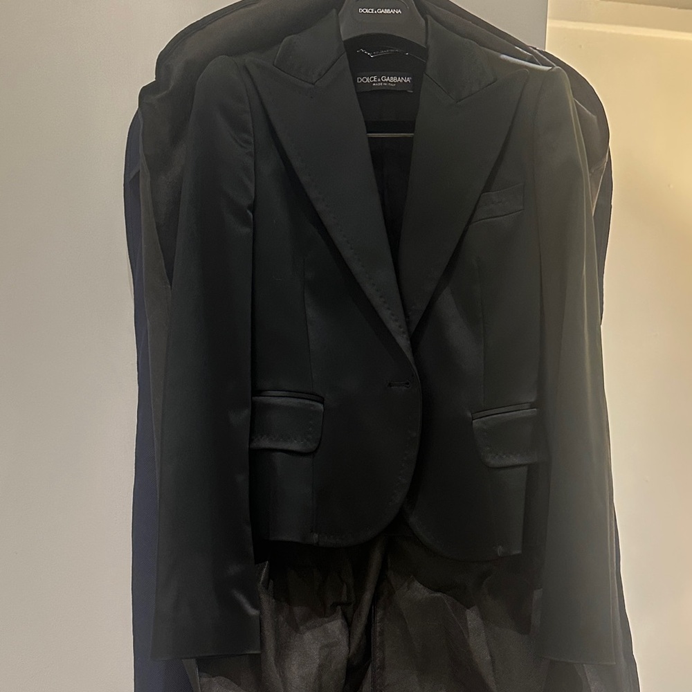 Dolce & Gabbana Elegant Dark Blazer